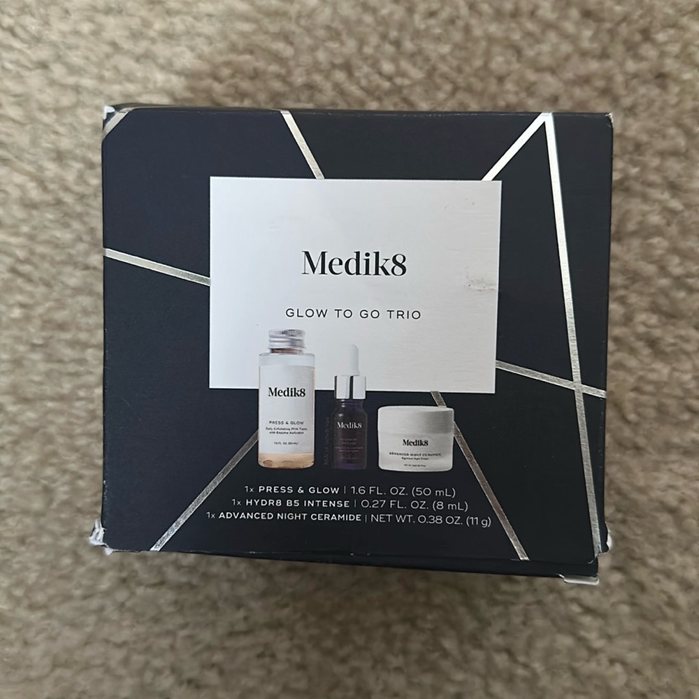Medik8 Glow to go trio